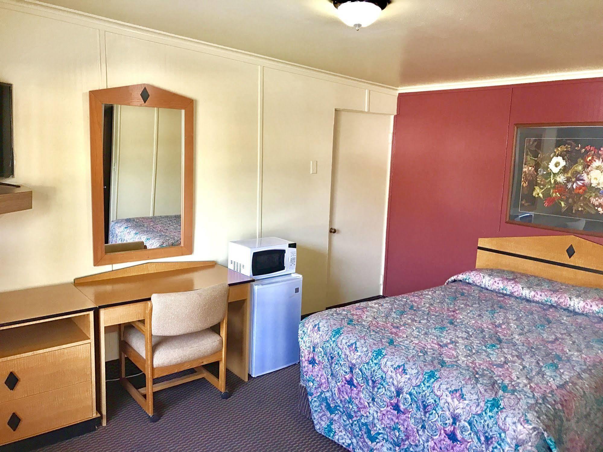 Travelers Inn Motel Salem Exterior photo
